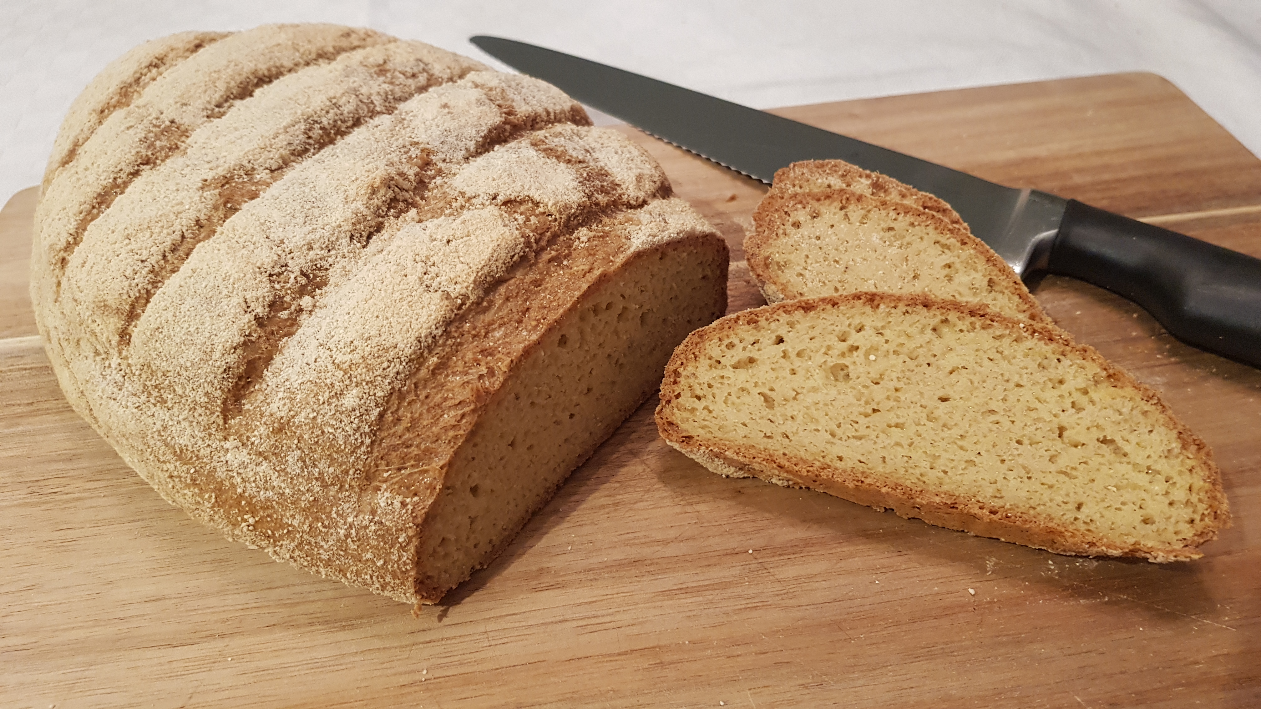 Keto white bread with crispy crust! Glutenfree Fett & Forstand